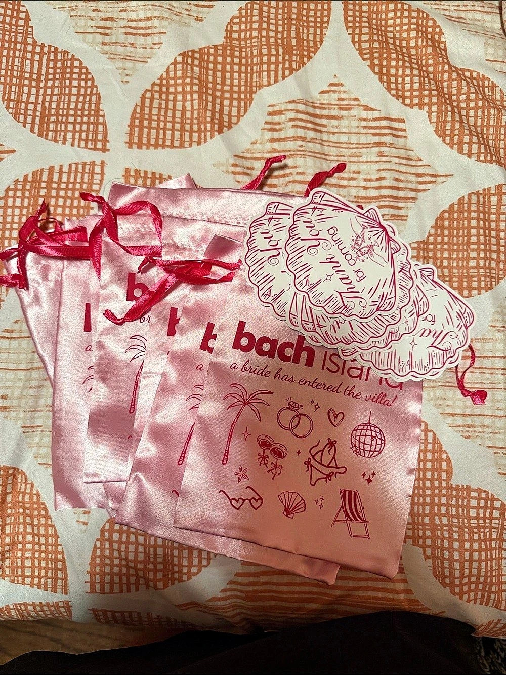 Pink Bach Island Wedding Drawstring bags - Theme Love Island -
